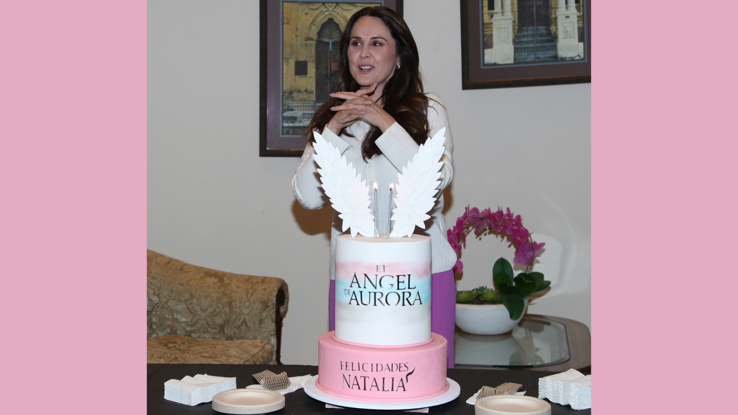 Cumpleaños 50 de Natalia Esperón en el set de "El ángel de aurora"