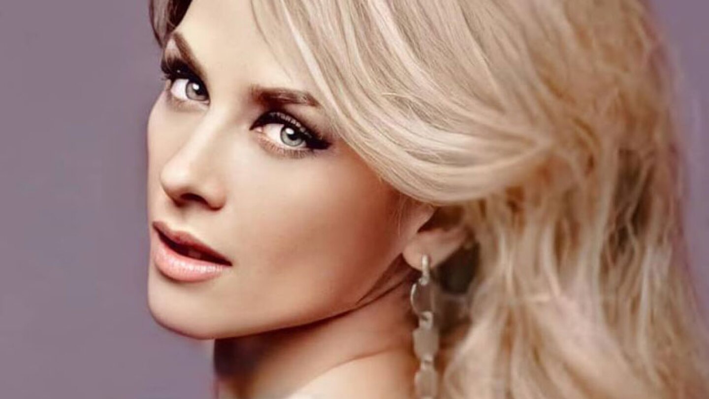 Aracely Arámbula cantante