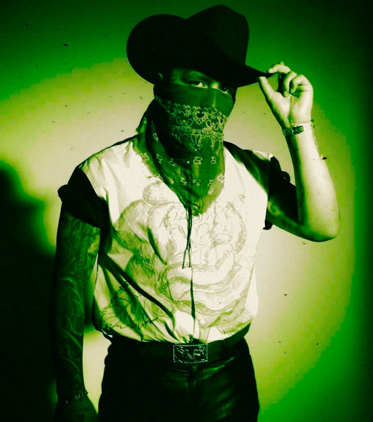 El cantante de regional mexicano tiene pleito legal con Universal