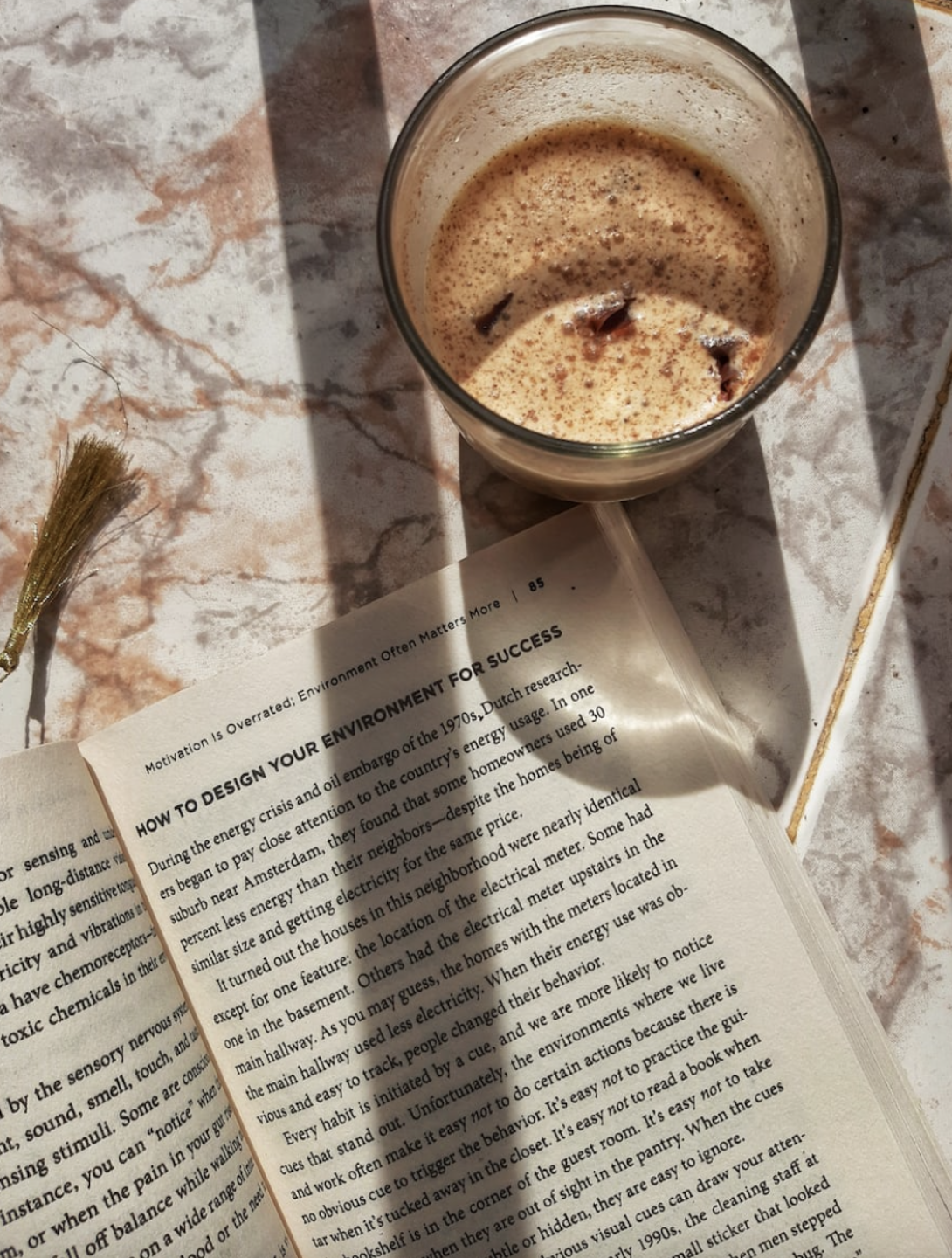 Café y libro