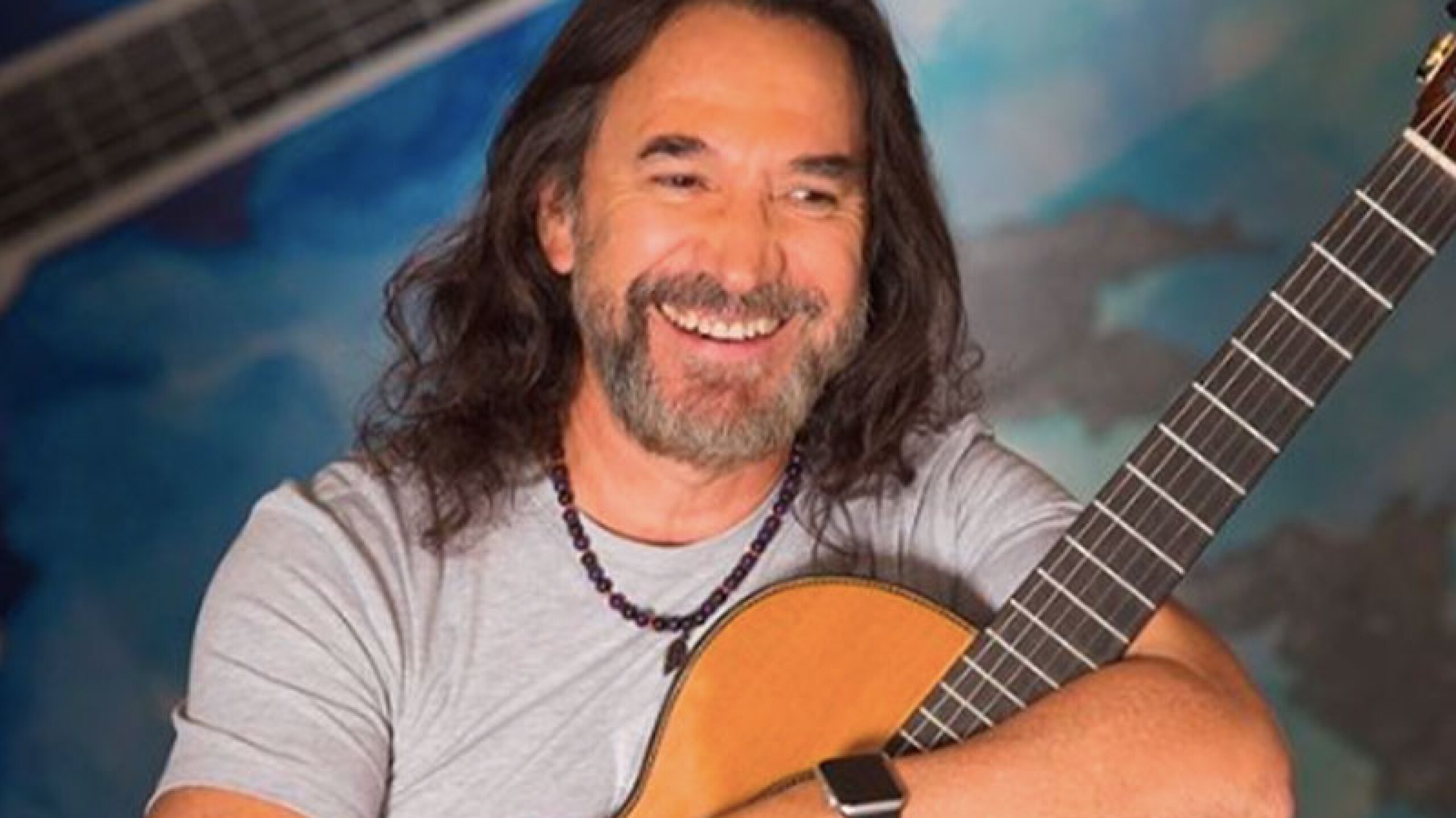 Marco Antonio Solís.