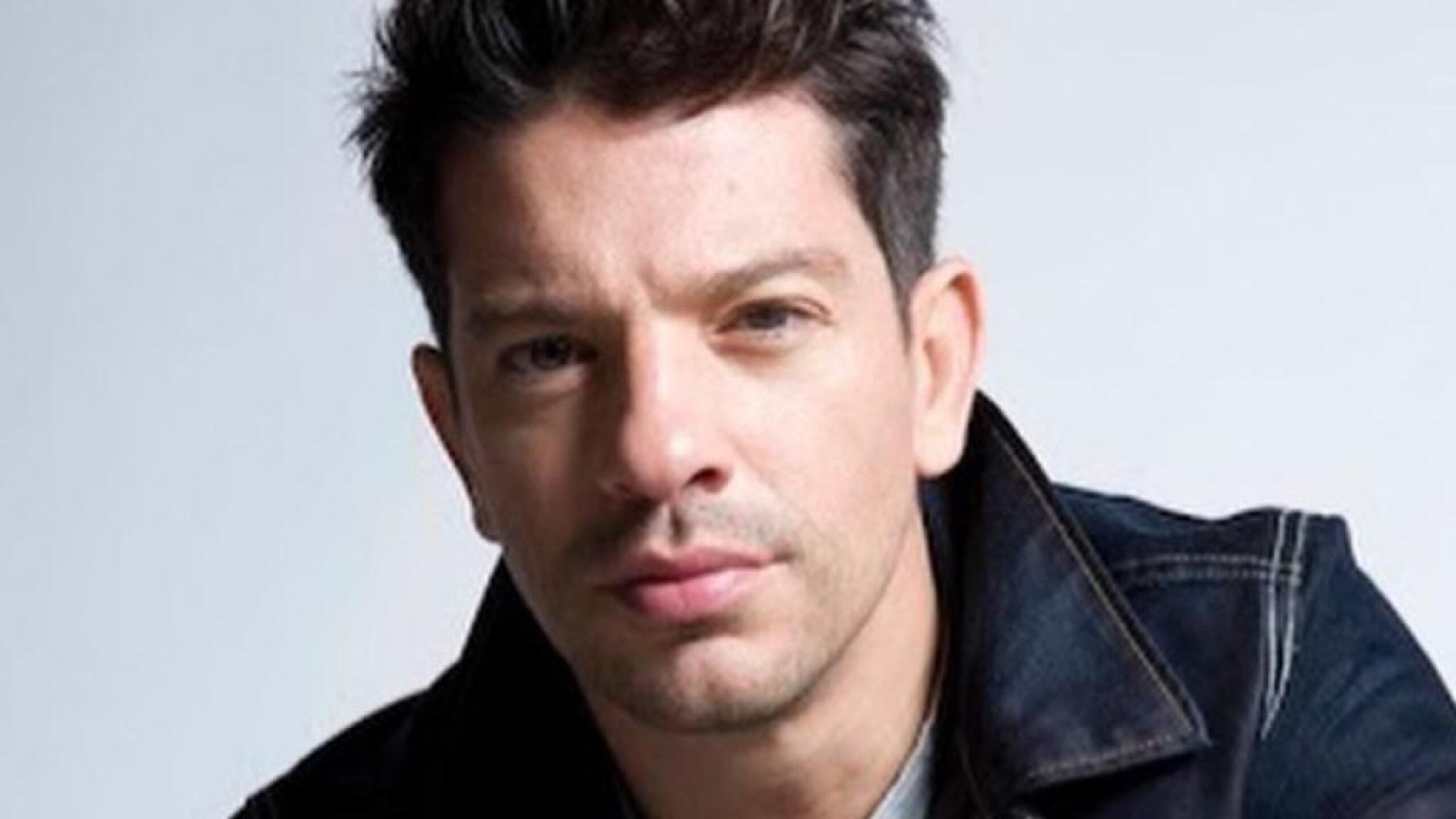 Maite Perroni y Yahir se besan apasionadamente