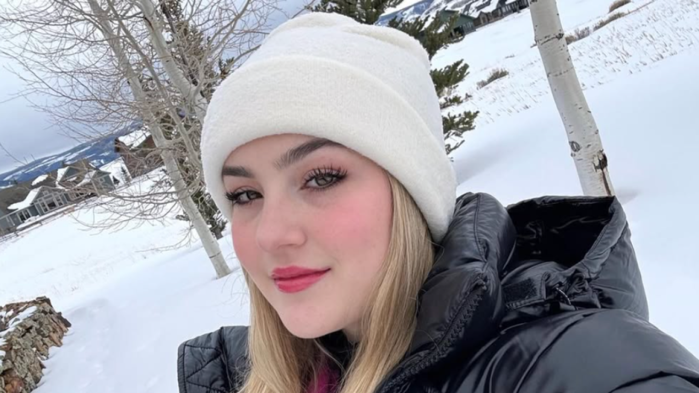 Melenie Carmona hace su vida, ¿se va a casar?.png