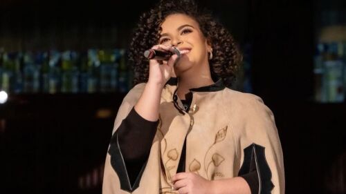 Lucero Mijares le canta a la Virgen de Gudalupe