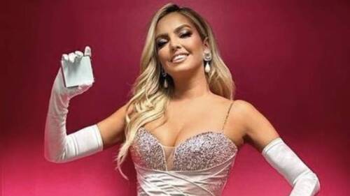 Karla Díaz primera vez