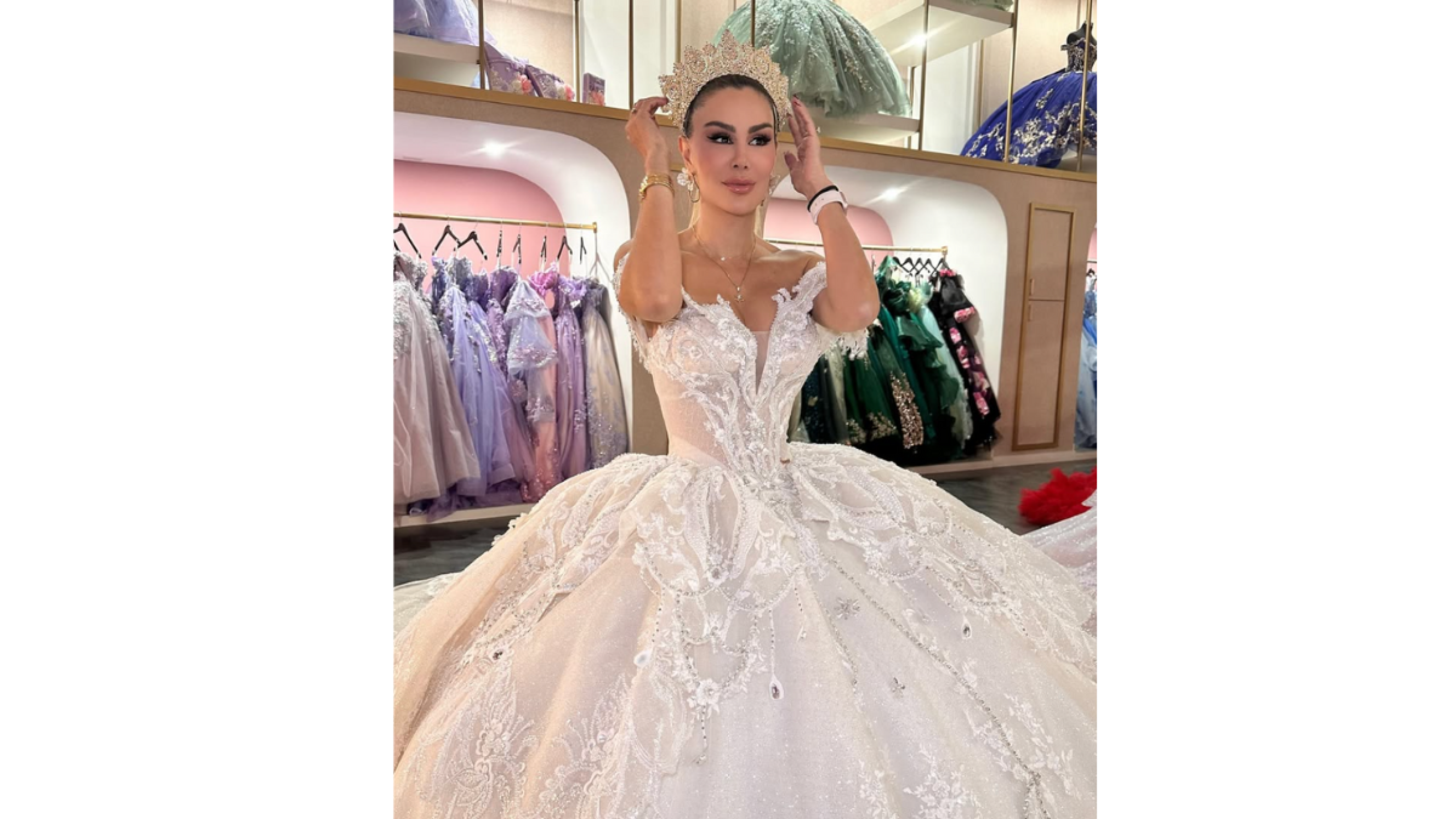 Ninel Conde se vistió de quinceañera