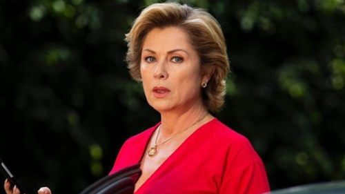 Leticia Calderón se defiende de las críticas que dicen que abandonó a su mamá en un asilo.png