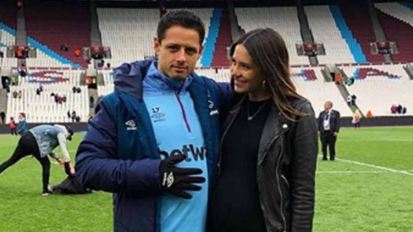 En pleno día del padre, ‘Chicharito’ Hernández le da la bienvenida a su bebé.