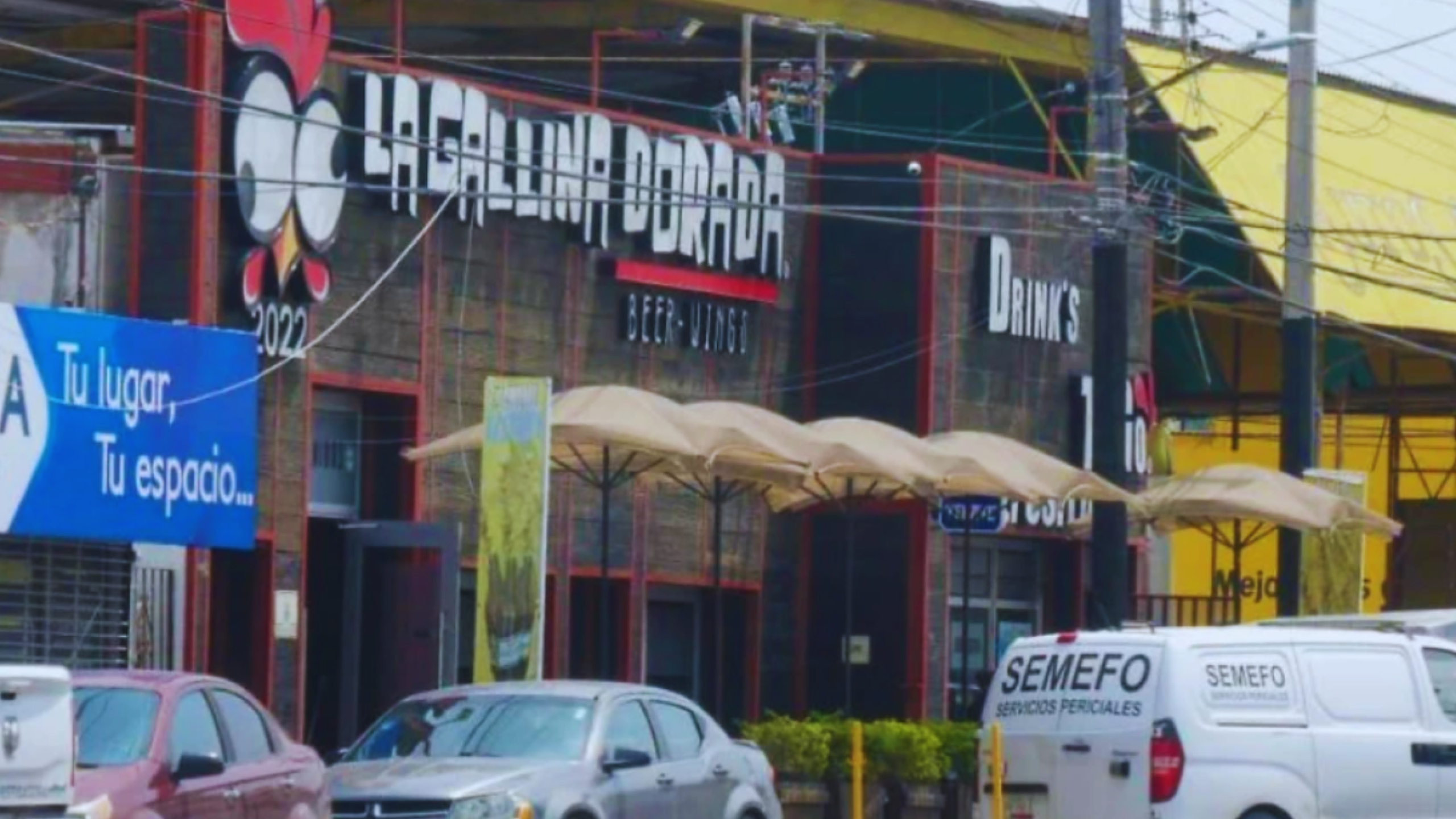 Restaurante "La gallina dorada"