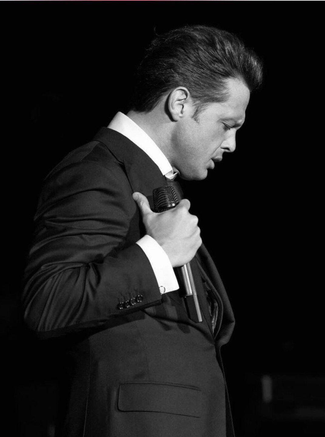Luis Miguel mejor vestido