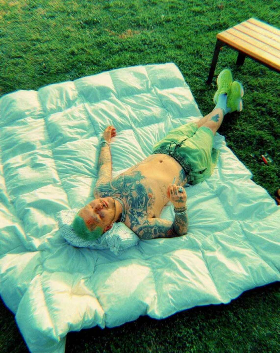 Nodal está sentido con su familia porque no tienen detalles con él