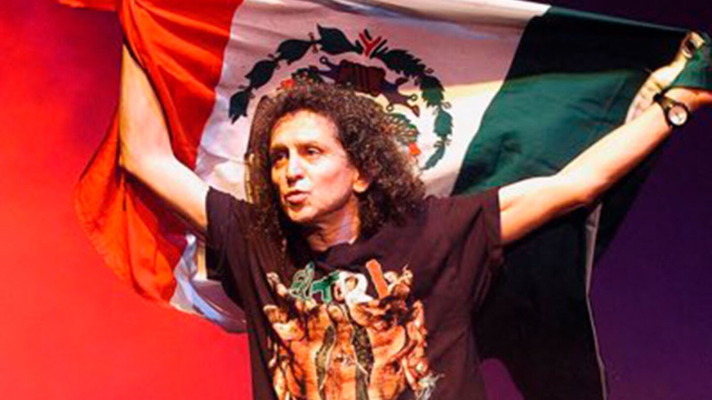 Alex Lora cantará en el medio tiempo