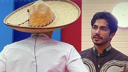 Sian se enfrenta a Arath de la Torre