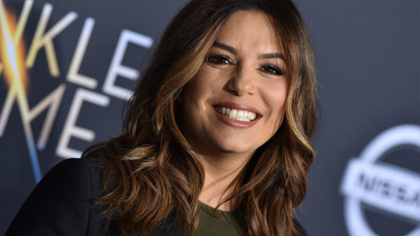 Eva Longoria presume su avanzado embarazo