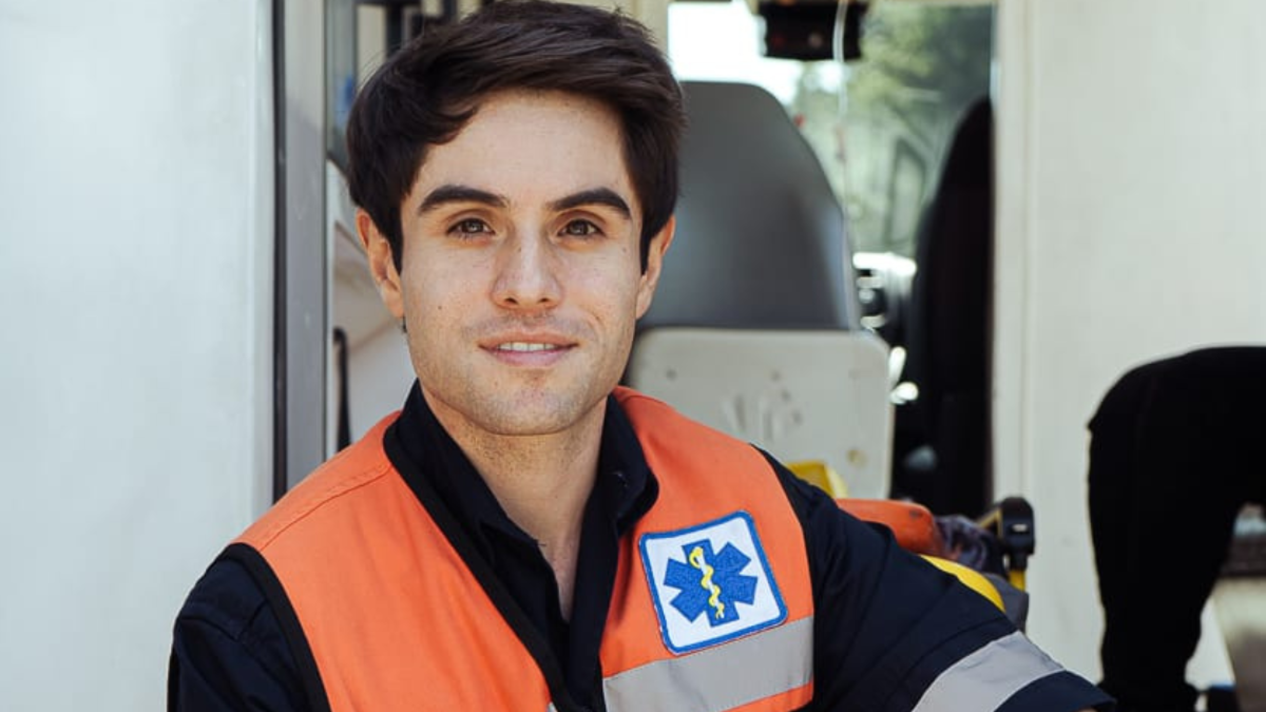 Alberto Garmassi en doctora Lucía