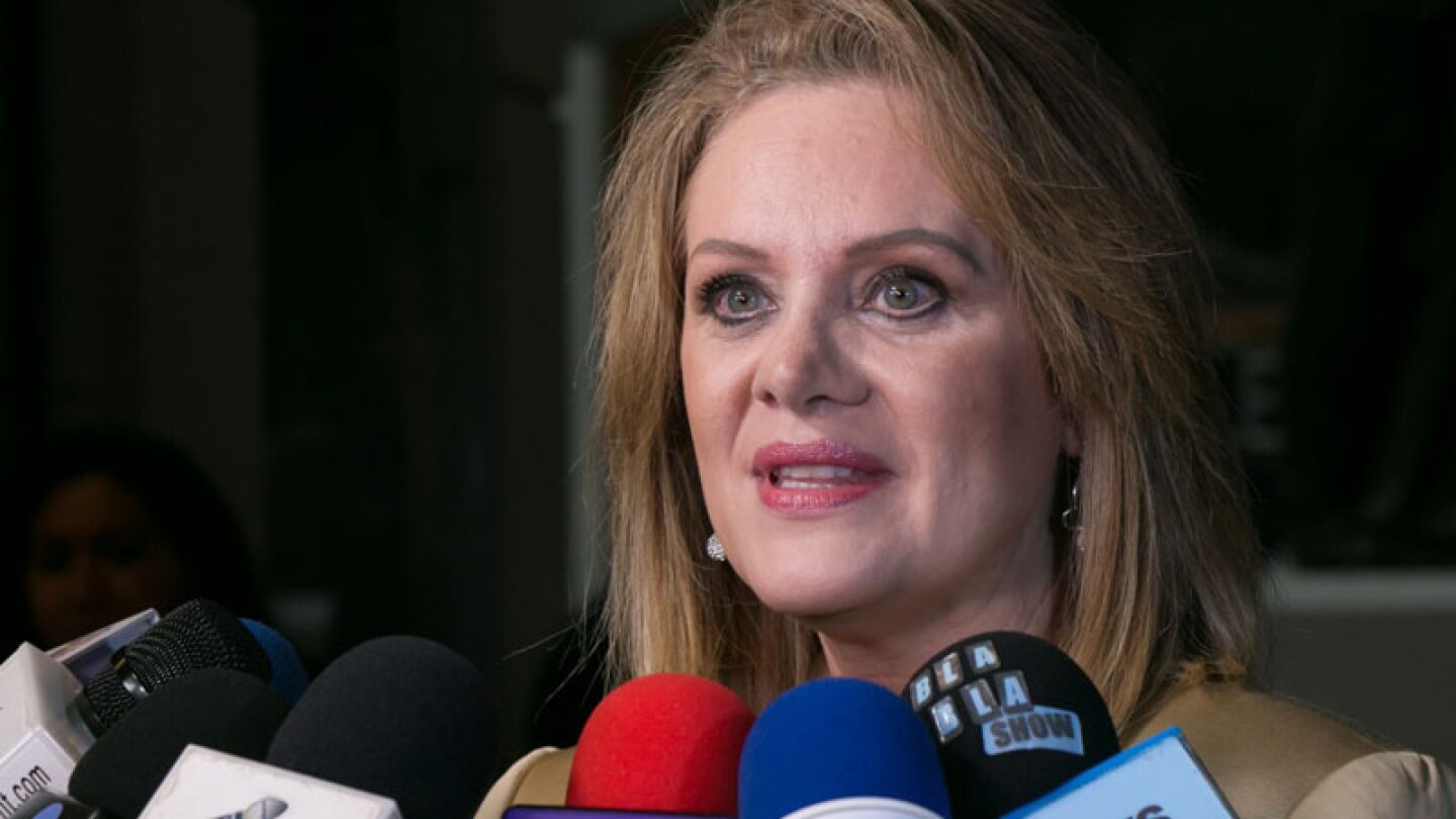 Causa polémica el rostro de Erika Buenfil sin maquillaje, el resultado es impactante