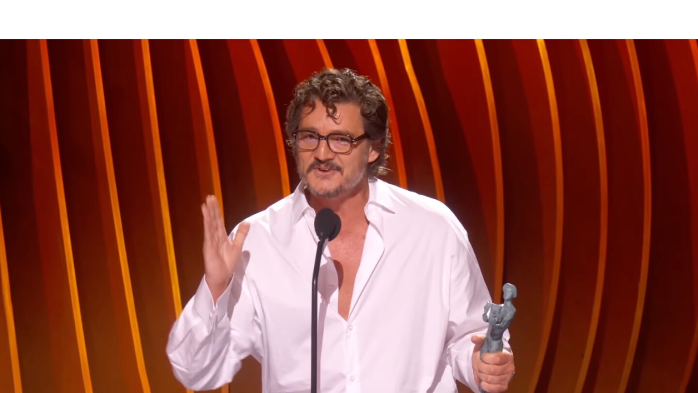 Pedro Pascal recibe premio