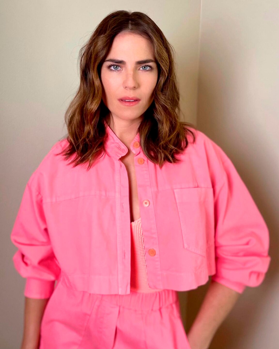 Karla Souza fue interrogada sobre polémica de Leonardo de Lozanne