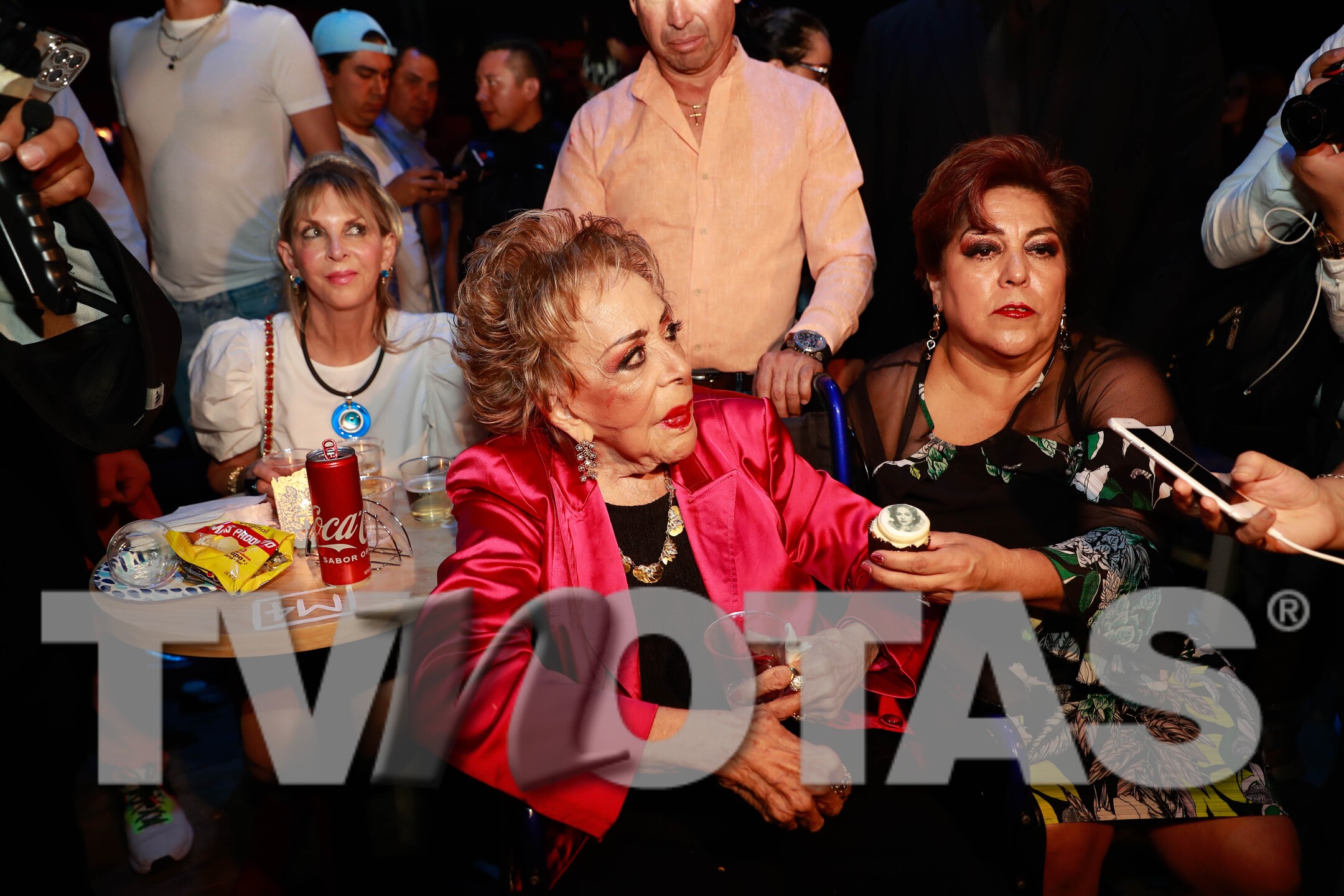 Silvia Pinal en la celebración del 70 aniversario en el Teatro Insurgentes