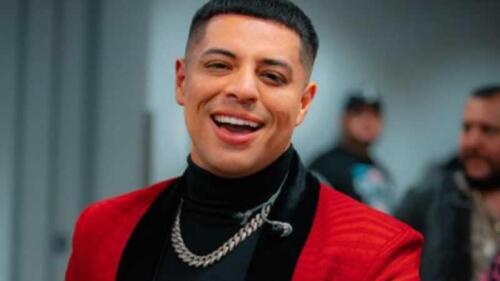 Eduin Caz se despide de su camioneta chocada