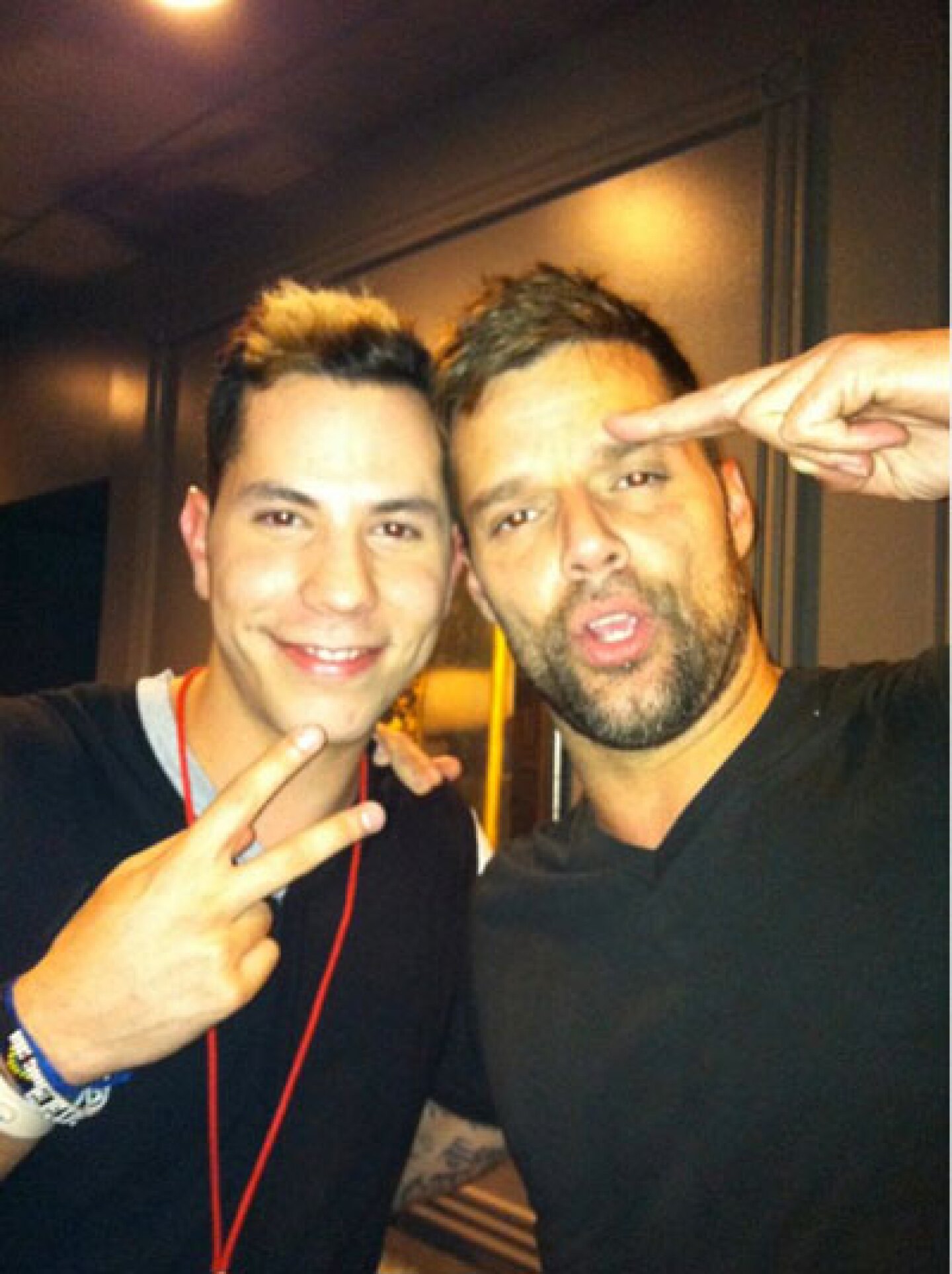Christian Chávez presume su amistad con Ricky Martin.