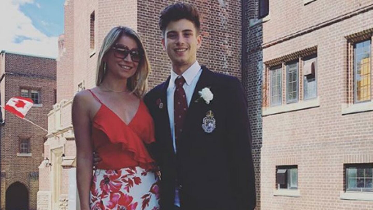 Hijo de Ludwika Paleta cumple 20 y presume lo guapo que está