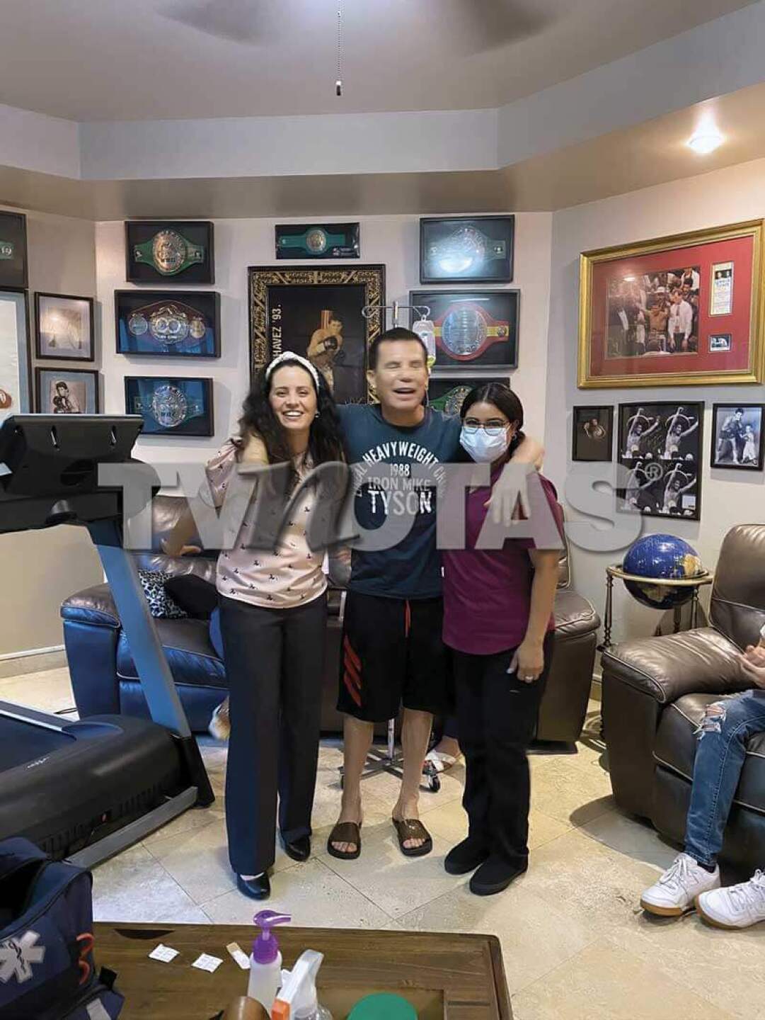 Julio César Chávez vence su miedo a la Covid-19 con potente suero