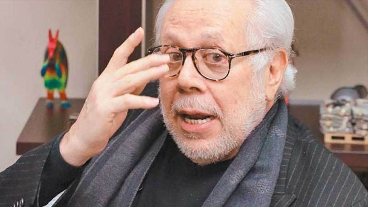 Luis de Llano reaparece con extraño mensaje sobre espionaje