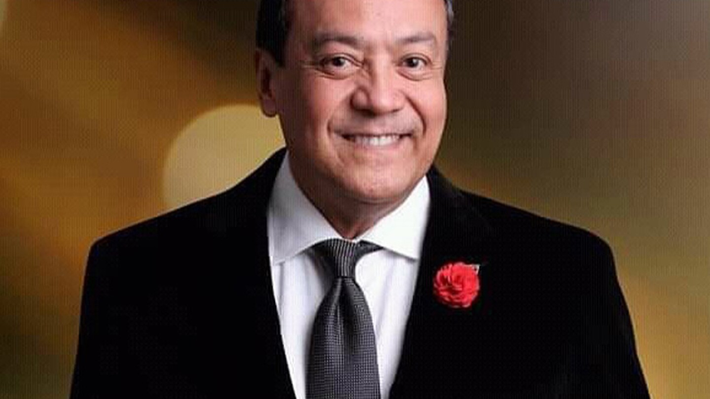 Carlos Cuevas ¡Estrenará dos temas inéditos en su show!