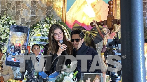 Ana Bárbara canta en homenaje de Paquita la del barrio