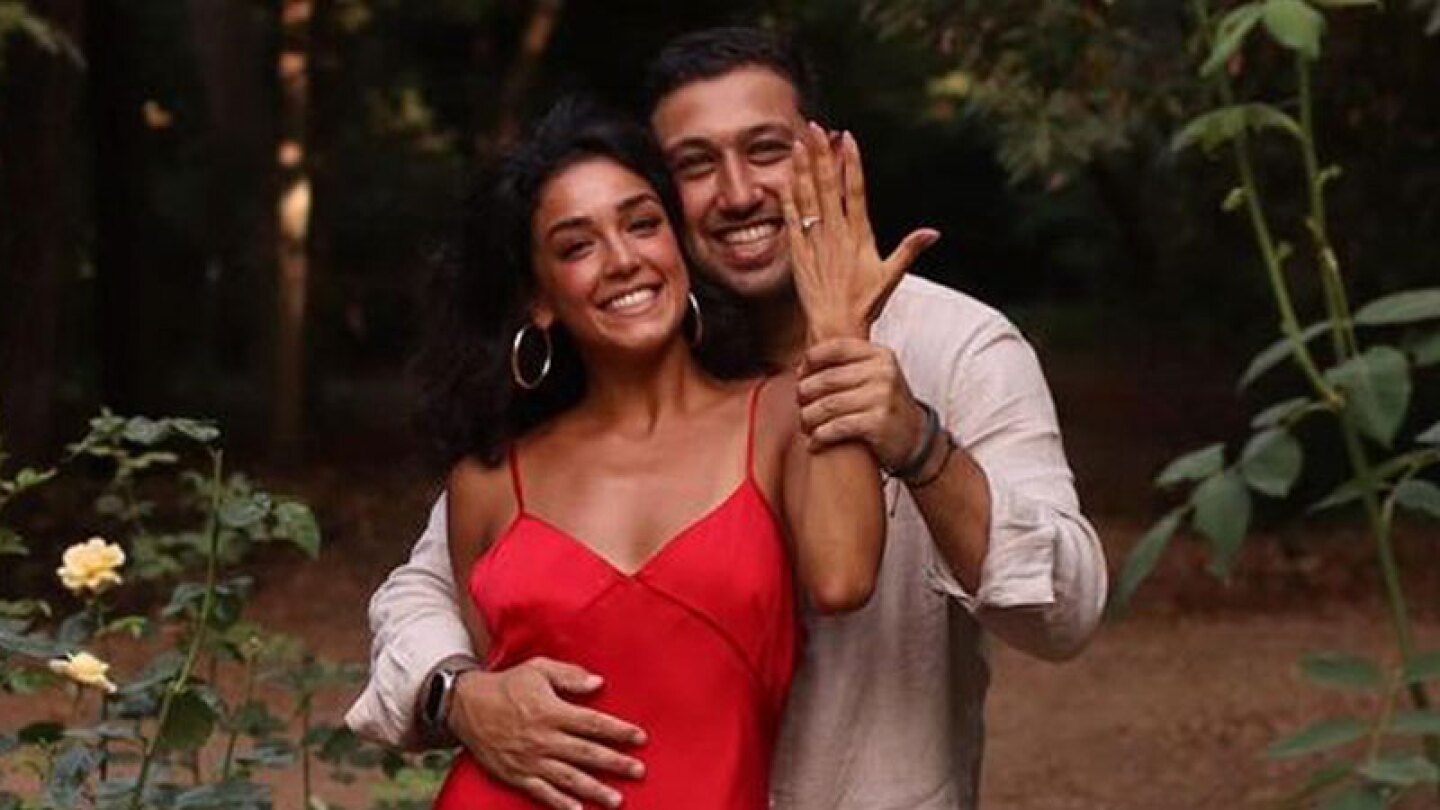 Alejandra Capetillo y su prometido