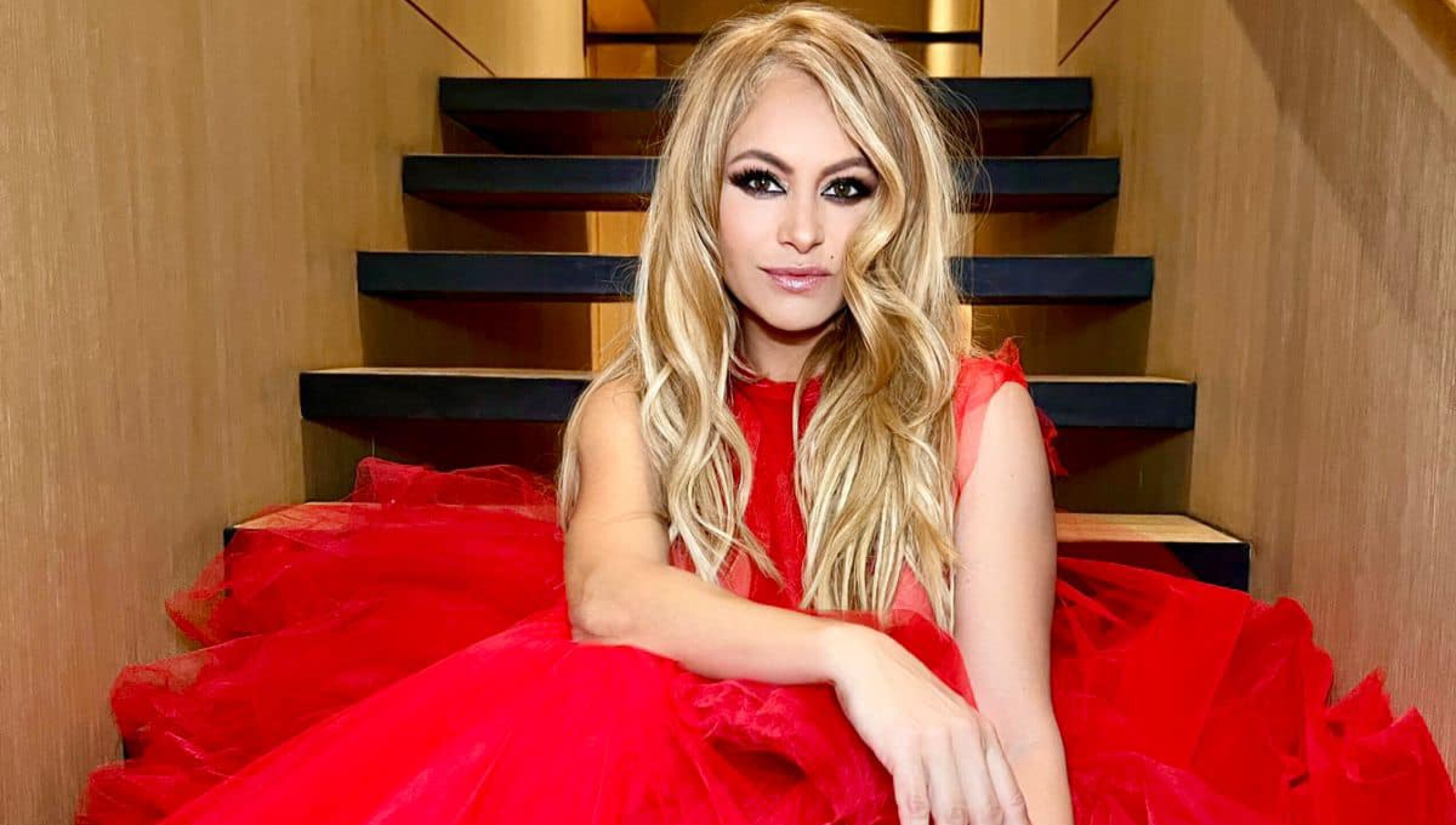 paulina-rubio-desalojo-casa (1).jpg