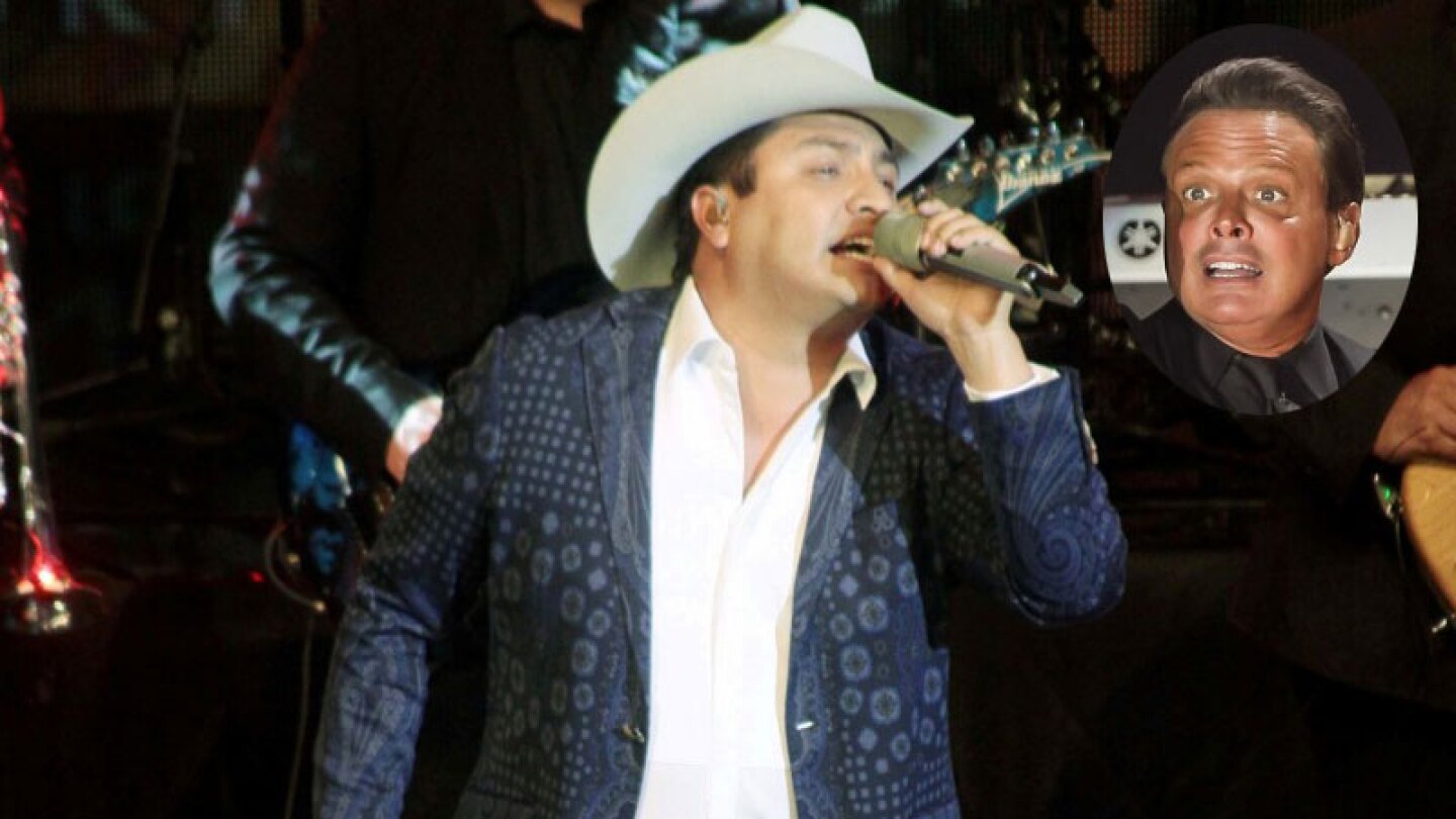 Julión Álvarez por un momento acaparó las miradas del público que se encontraba en el concierto de LuisMi.