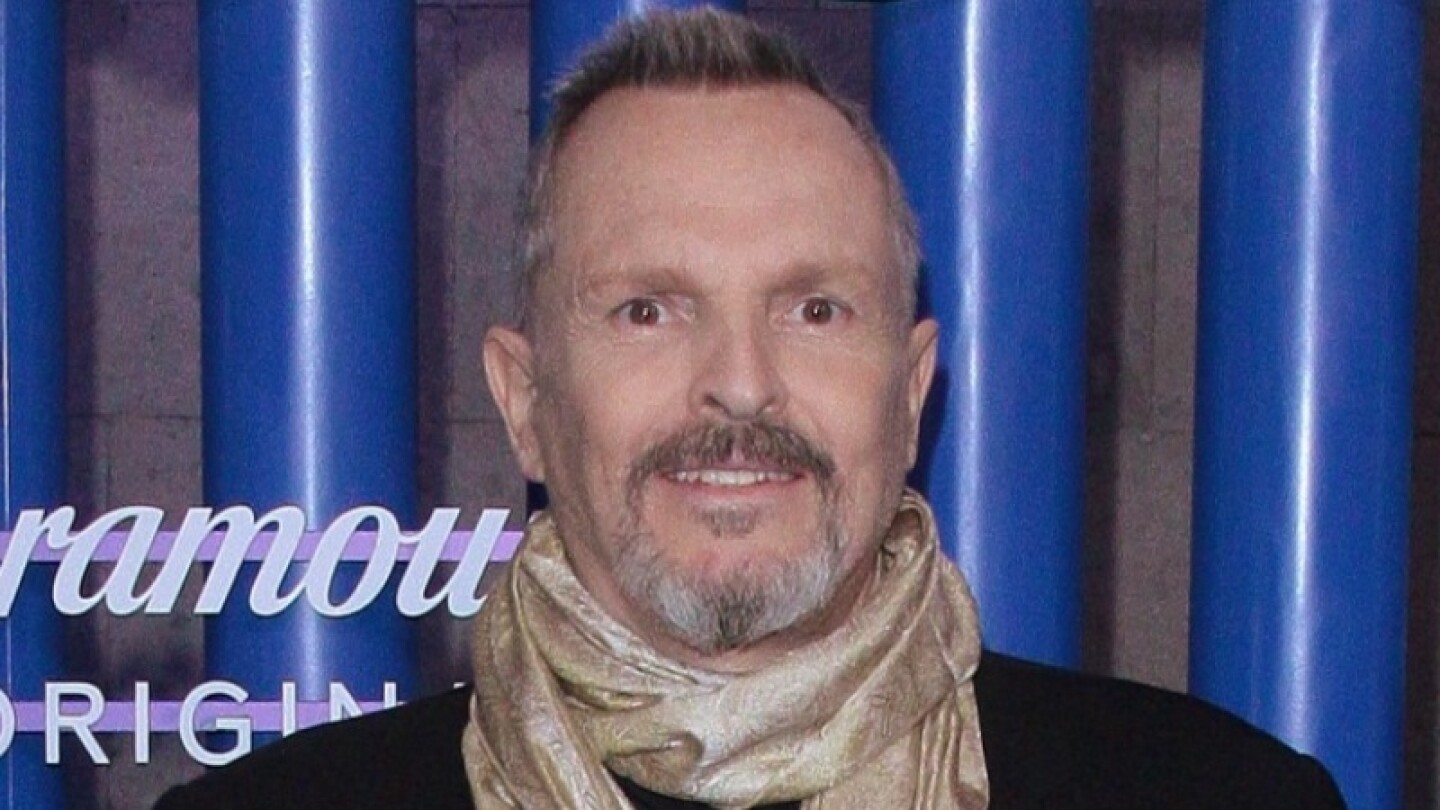 Miguel Bosé es tachado de "malagradecido" por el hijo de Raúl Velasco