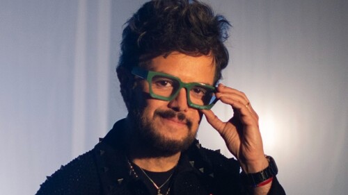 Aleks Syntek sufre accidente