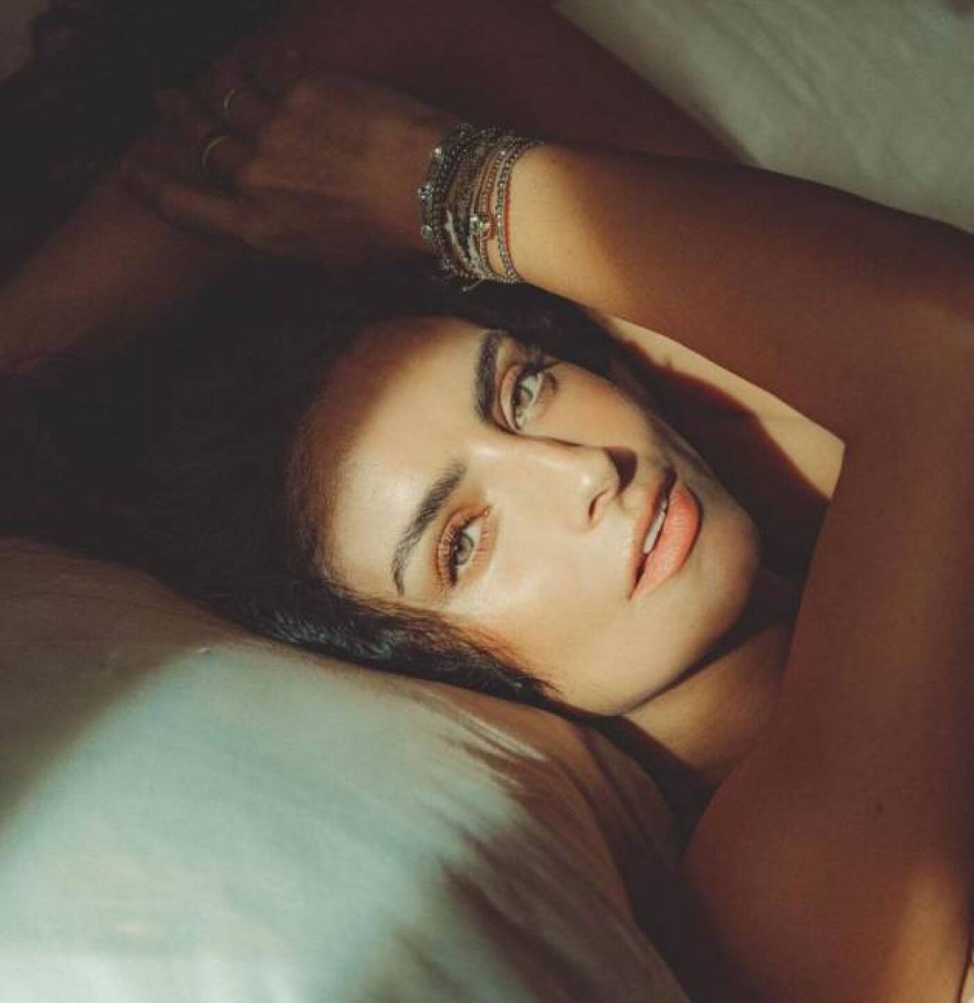 Aislinn González Michel ó mejor conocida como Aislinn Derbez, es una actriz y modelo mexicana.