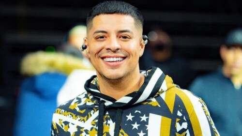 Critican a Eduin Caz por los altos precios en su línea de ropa