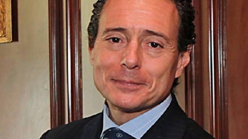 Alberto Peláez es hospitalizado