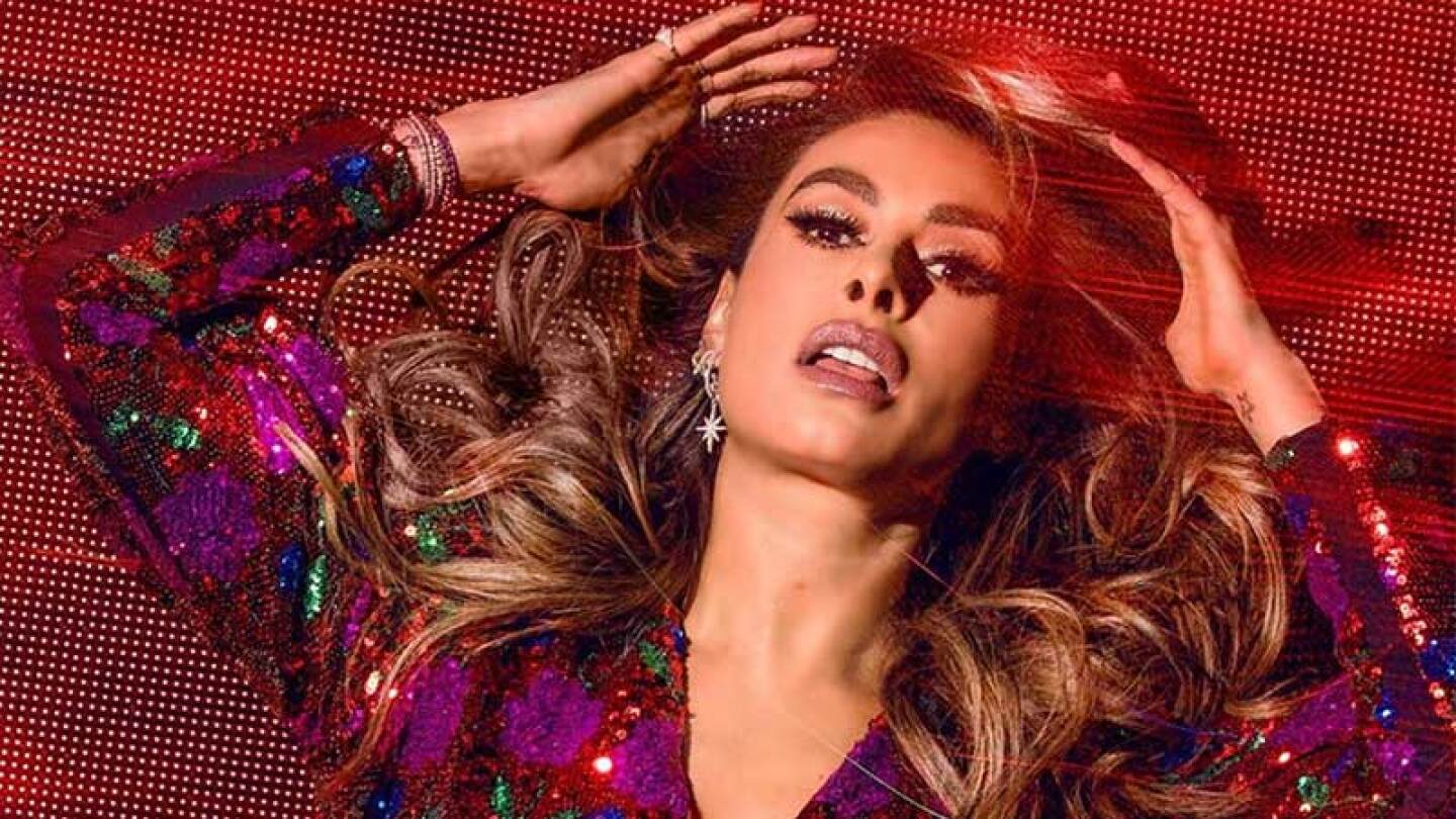 Daniel Urquiza publicará fotos de Galilea como santera.