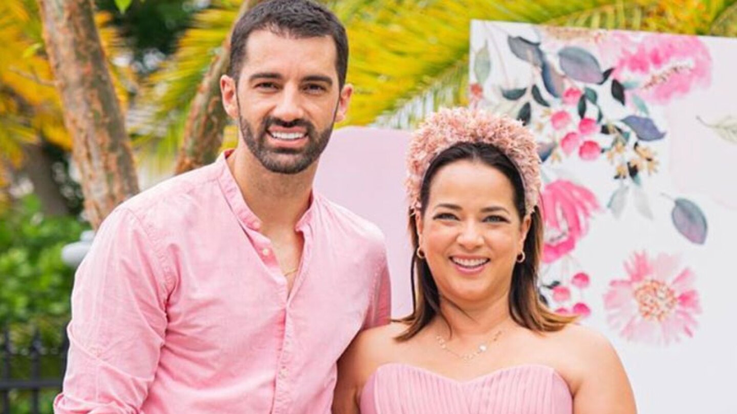 La familia de Adamari López y Toni Costa crece