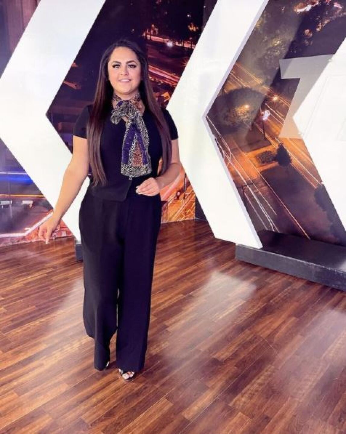 Conducía un noticiero.