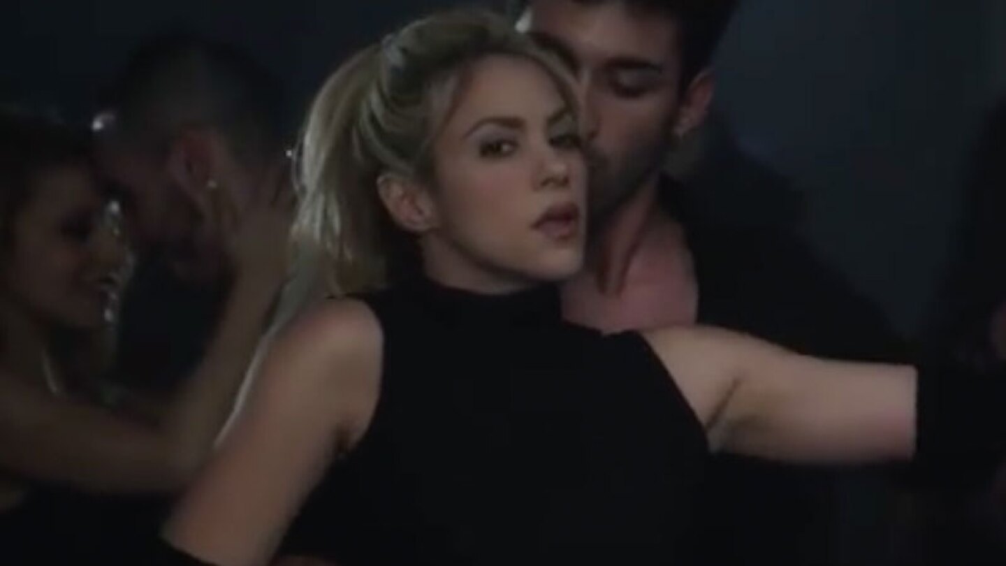 Afirman que Shakira está embarazada y espera una niña.