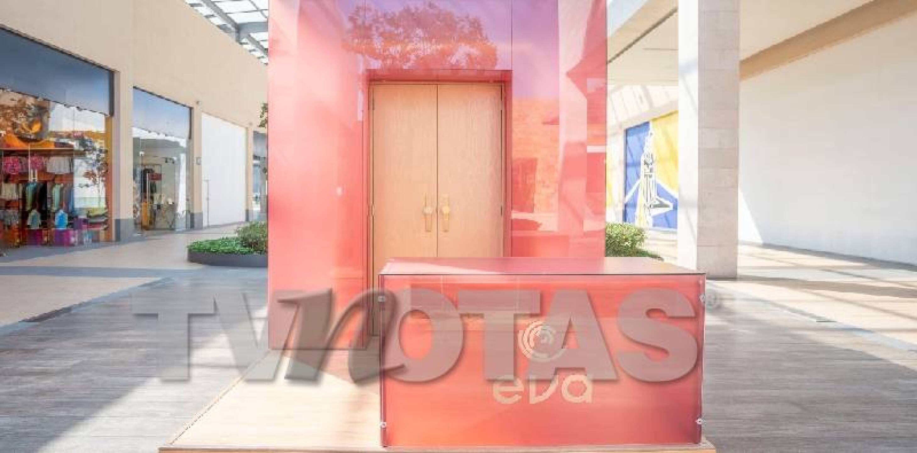 Cabina Eva TVNotas