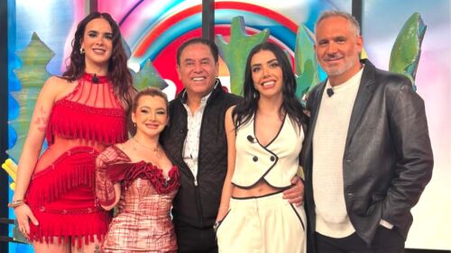 Team mar: Gala Montes, Mario Bezares, Briggitte Bozzo, Karime Pindter, Arath de la Torre