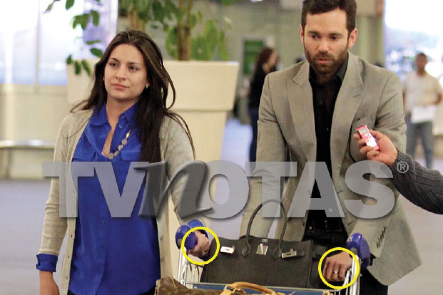 Ana Brenda y su novio Alejandro Amaya se casaron en una boda exprés en Las Vegas, Nevada.