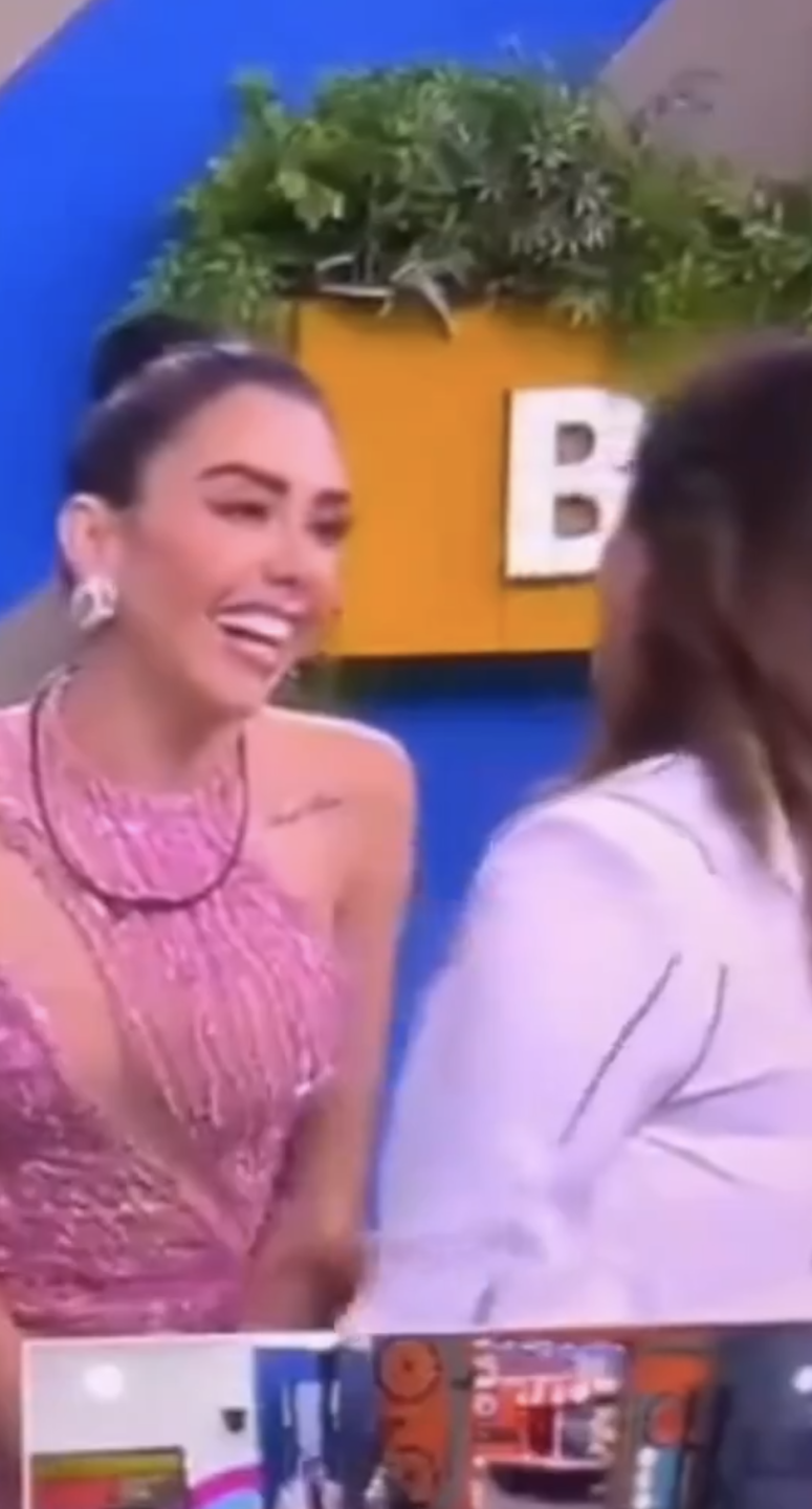 Mariana Echeverría y Karime Pindter