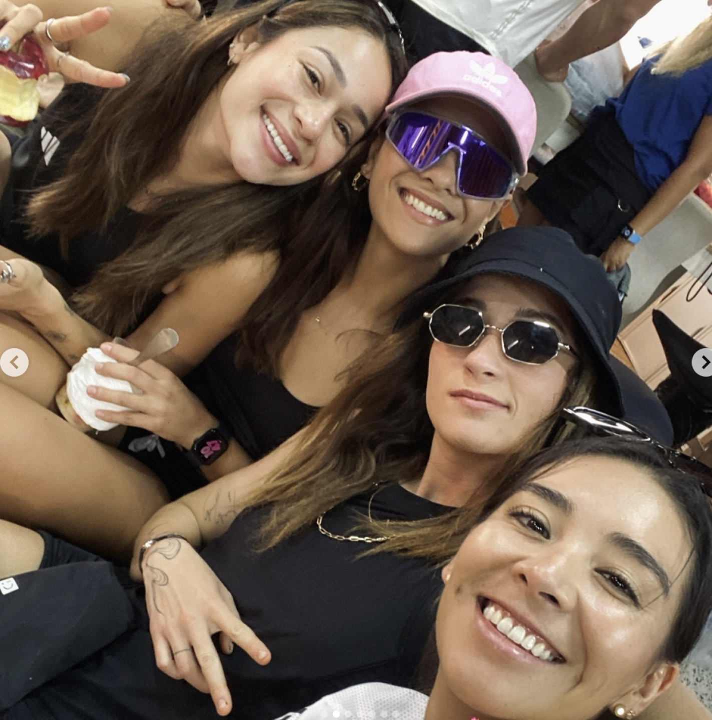 Mati Álvarez y Evelyn, Athenea Pérez