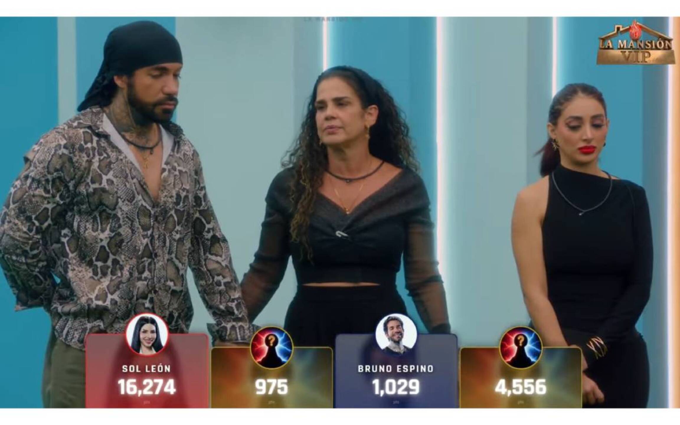 Niurka sale de La mansión VIP