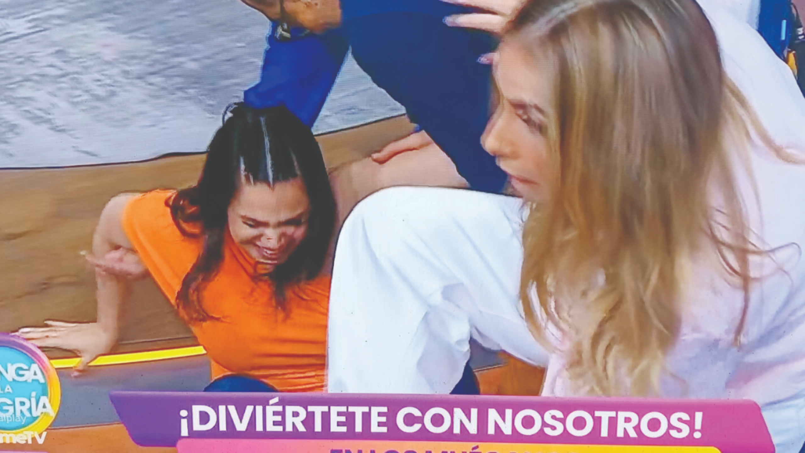 Luz Elena González cayó en vivo y temió lo peor