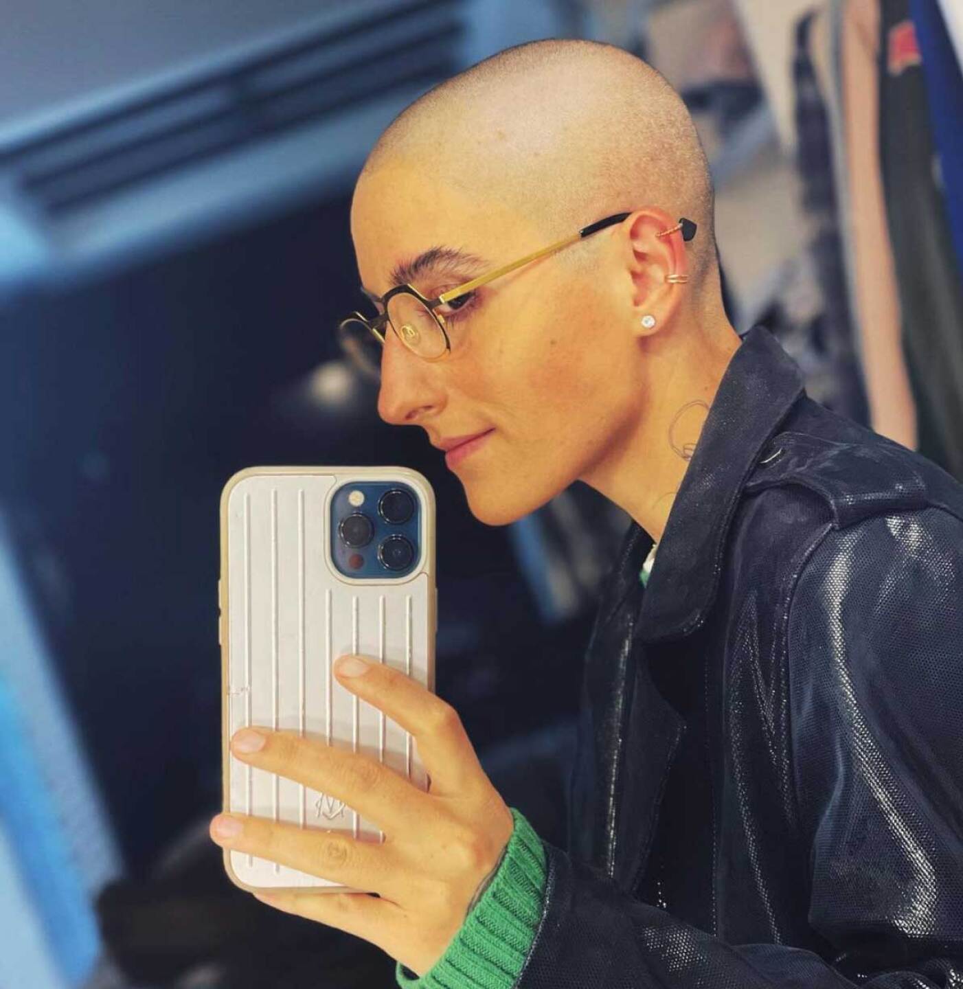 Maca Carriedo se rapa